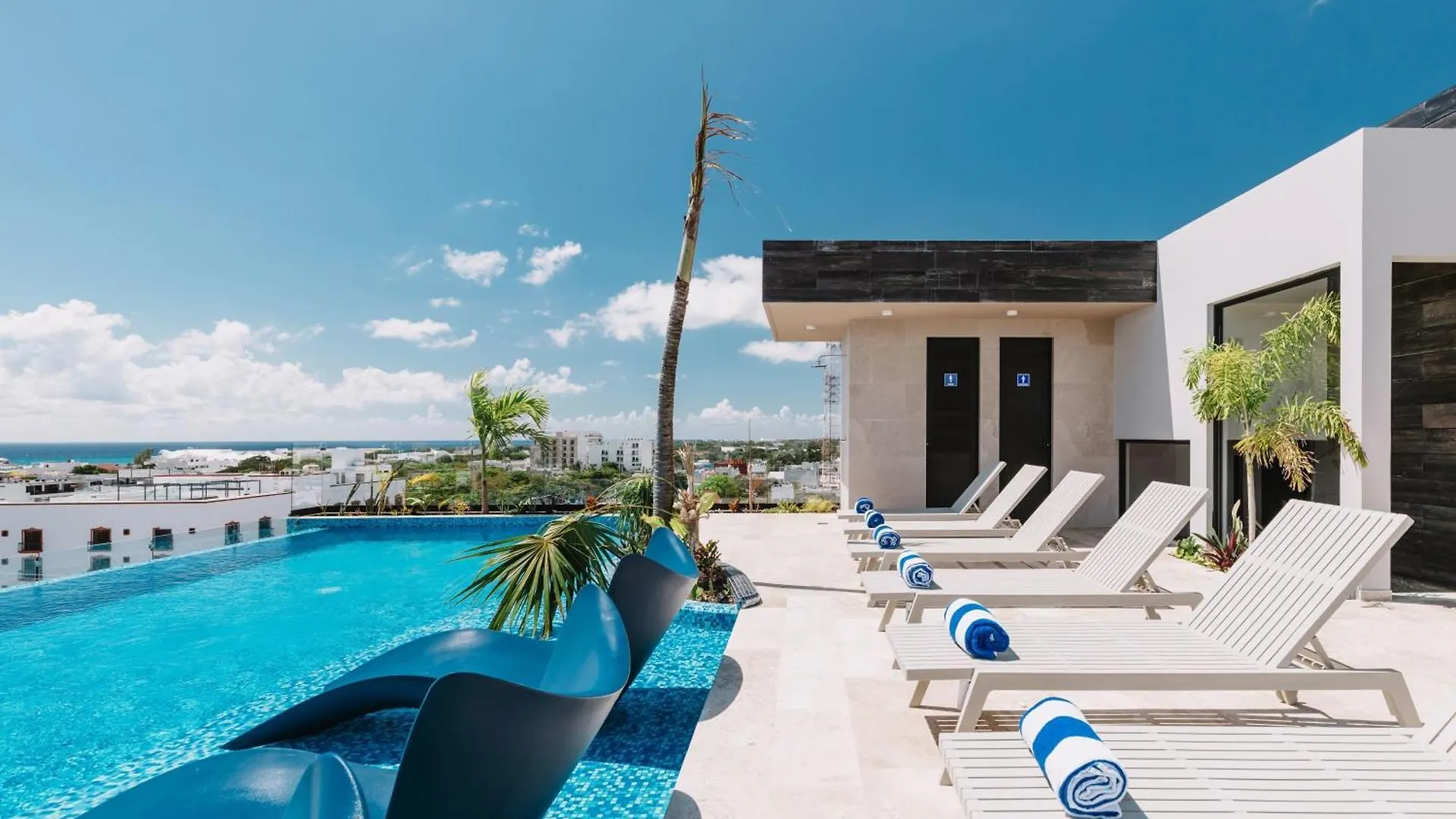 Cozy Studio Pool And Roof Lounge Beach 5 Blocks Playa del Carmen